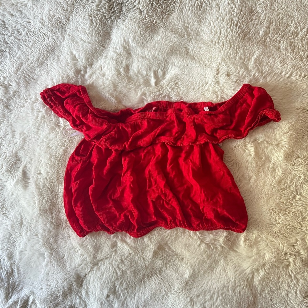 Guess Off-shoulder Top